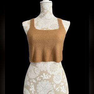 Everlane crop knit tank top